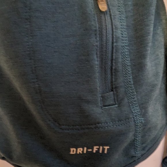 #234 Nike DriFit Mock Turtleneck Athletic Top Long Sleeve Size Small - Picture 5 of 6